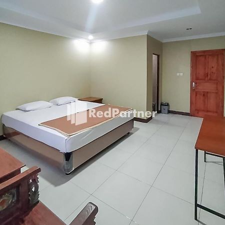 Pertiwi Village Redpartner Paragajen ภายนอก รูปภาพ