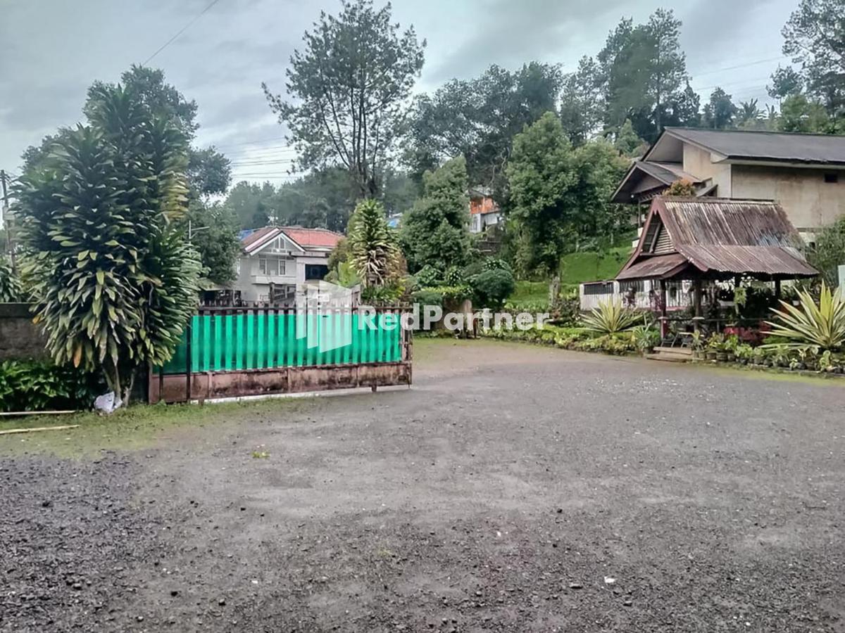 Pertiwi Village Redpartner Paragajen ภายนอก รูปภาพ