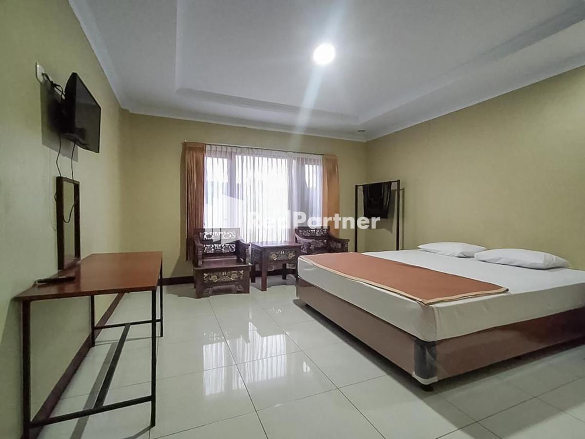 Pertiwi Village Redpartner Paragajen ภายนอก รูปภาพ