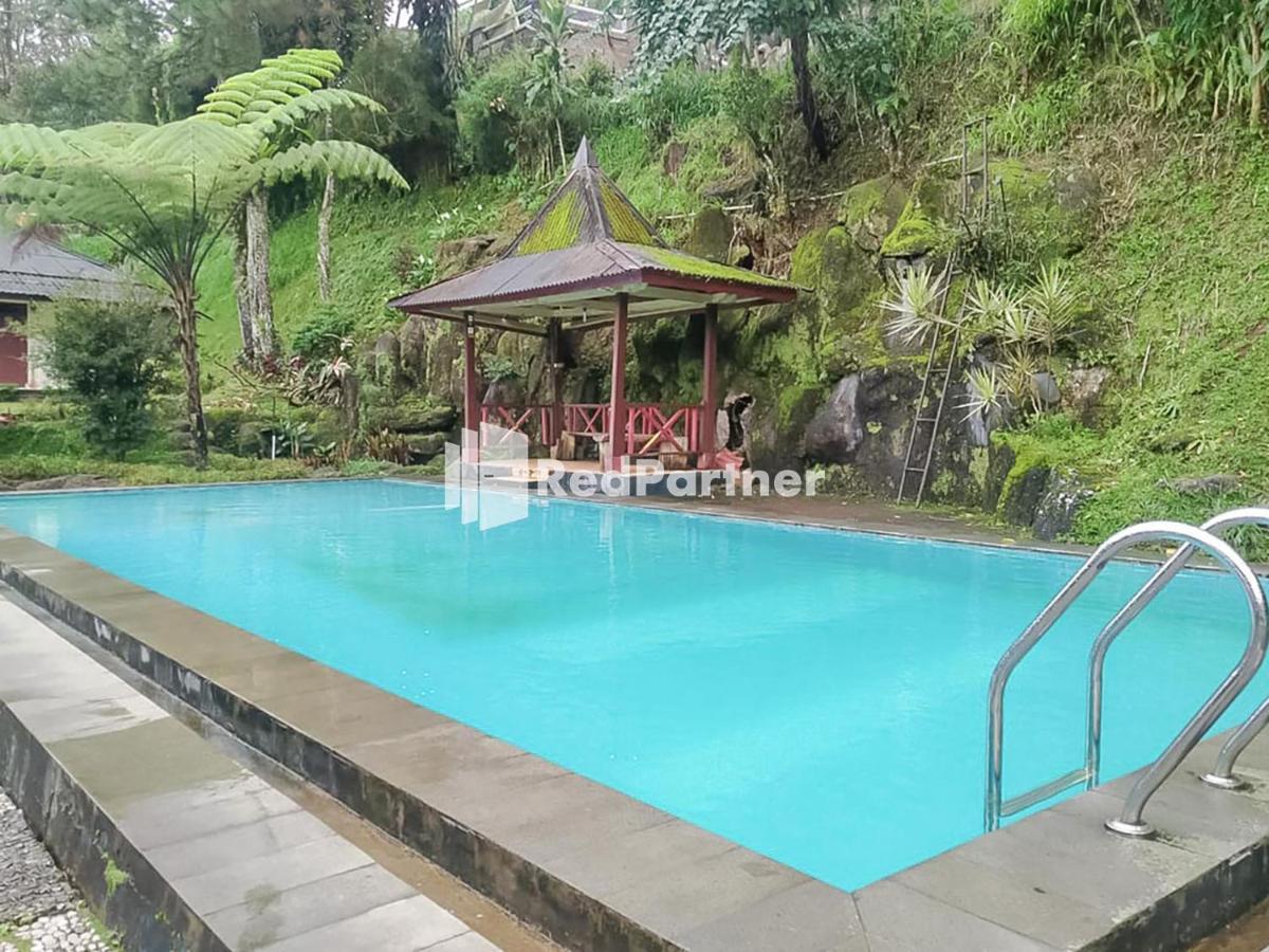 Pertiwi Village Redpartner Paragajen ภายนอก รูปภาพ